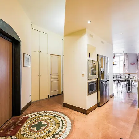 Le Voltaire - Hypercentre - 185 M2 - Tres De Gamme - 2 Sdb -2 Wc *