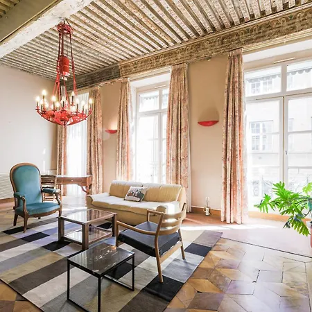 Le Voltaire - Hypercentre - 185 M2 - Tres De Gamme - 2 Sdb -2 Wc *