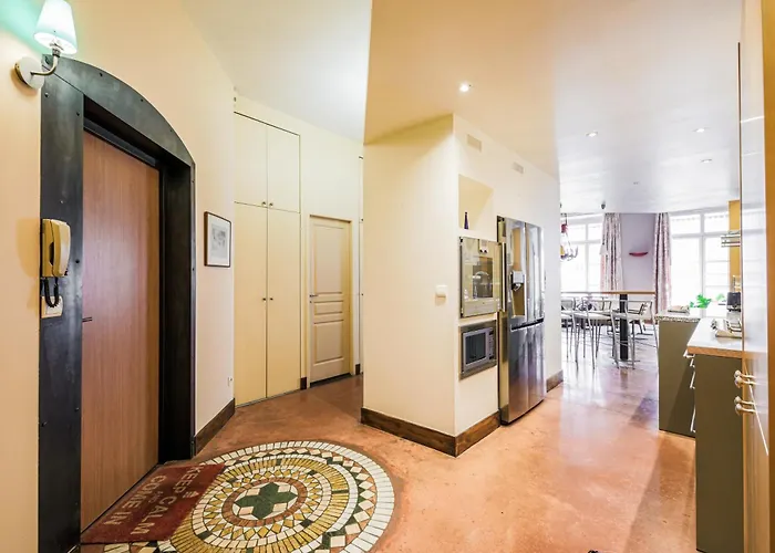 Le Voltaire - Hypercentre - 185 M2 - Tres De Gamme - 2 Sdb -2 Wc *